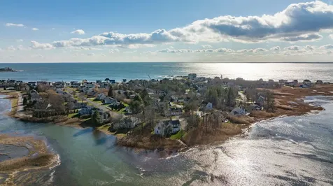 20 Surf Lane Kennebunk ME 04043