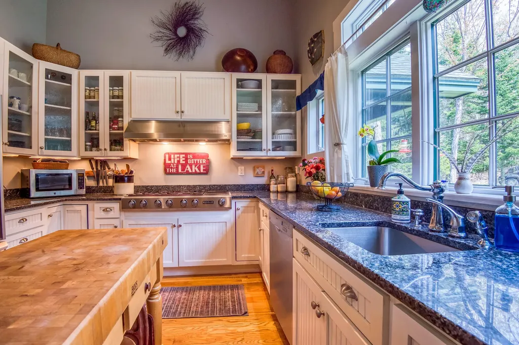 36 Chestnut Lane Rangeley ME 04970
