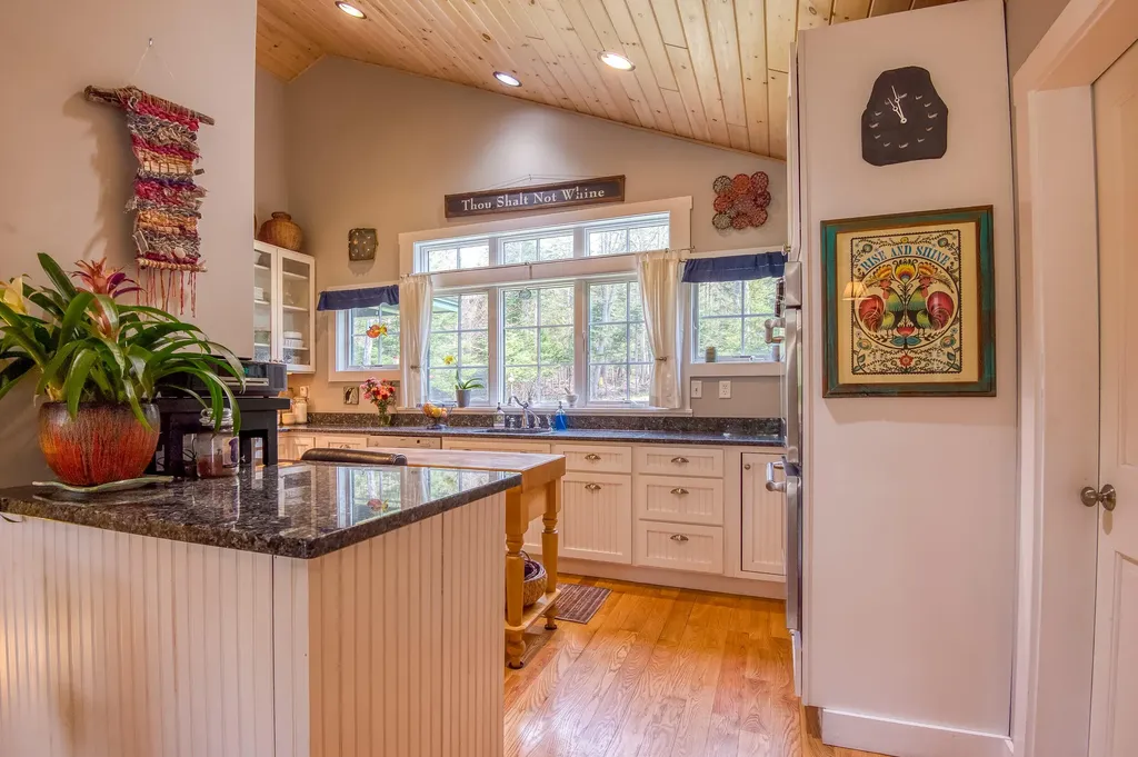 36 Chestnut Lane Rangeley ME 04970