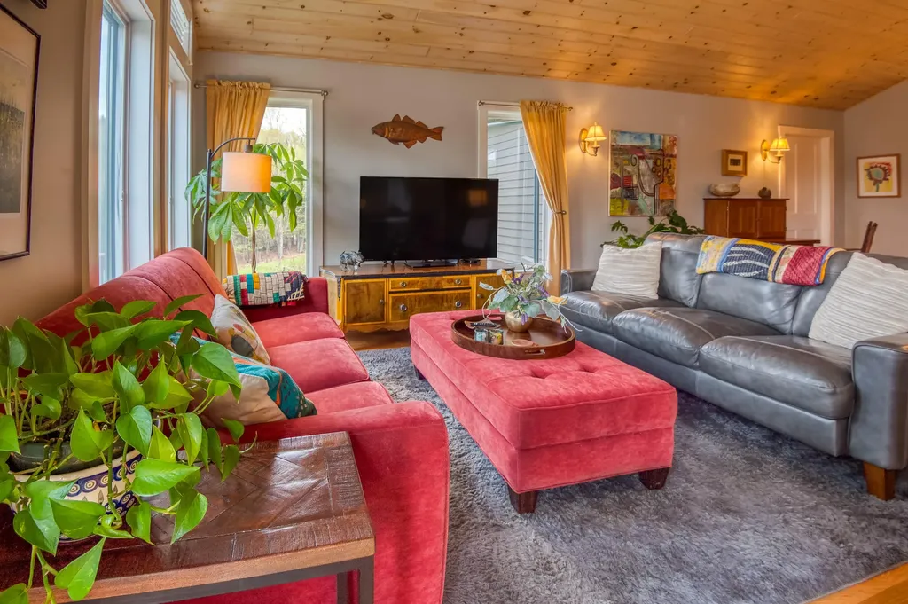 36 Chestnut Lane Rangeley ME 04970