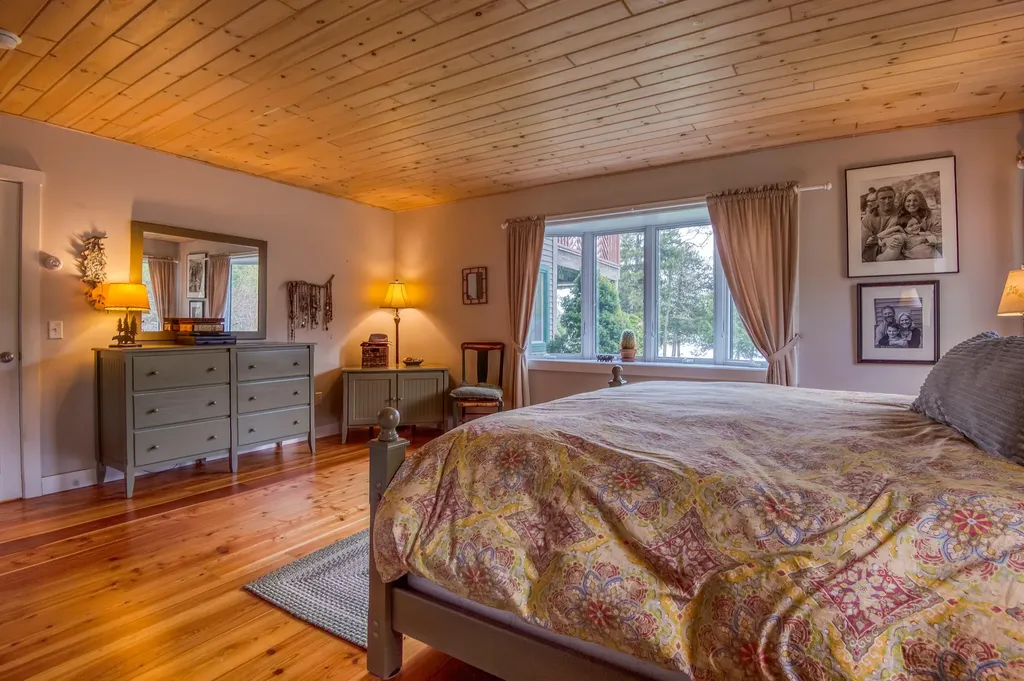 36 Chestnut Lane Rangeley ME 04970