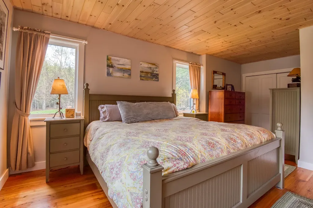 36 Chestnut Lane Rangeley ME 04970