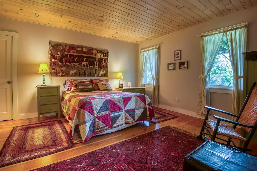 36 Chestnut Lane Rangeley ME 04970
