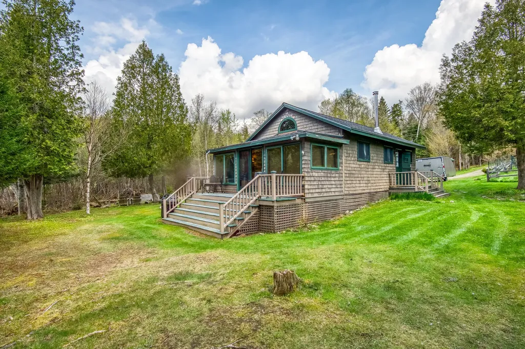 36 Chestnut Lane Rangeley ME 04970