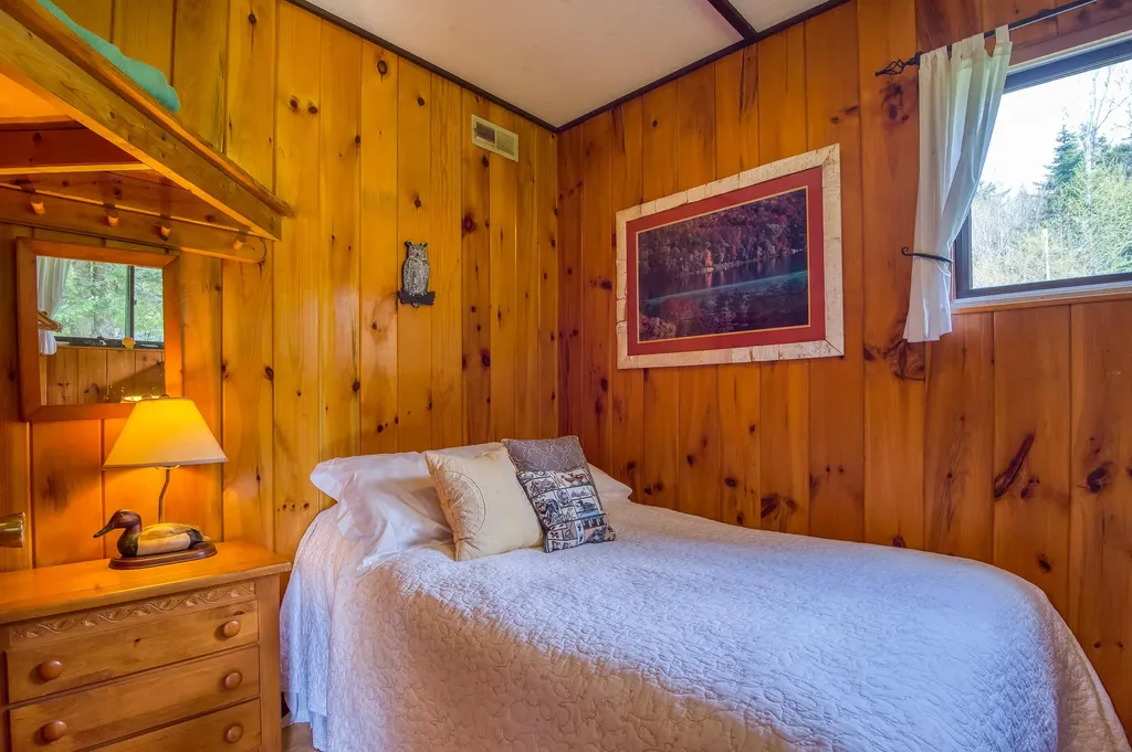36 Chestnut Lane Rangeley ME 04970