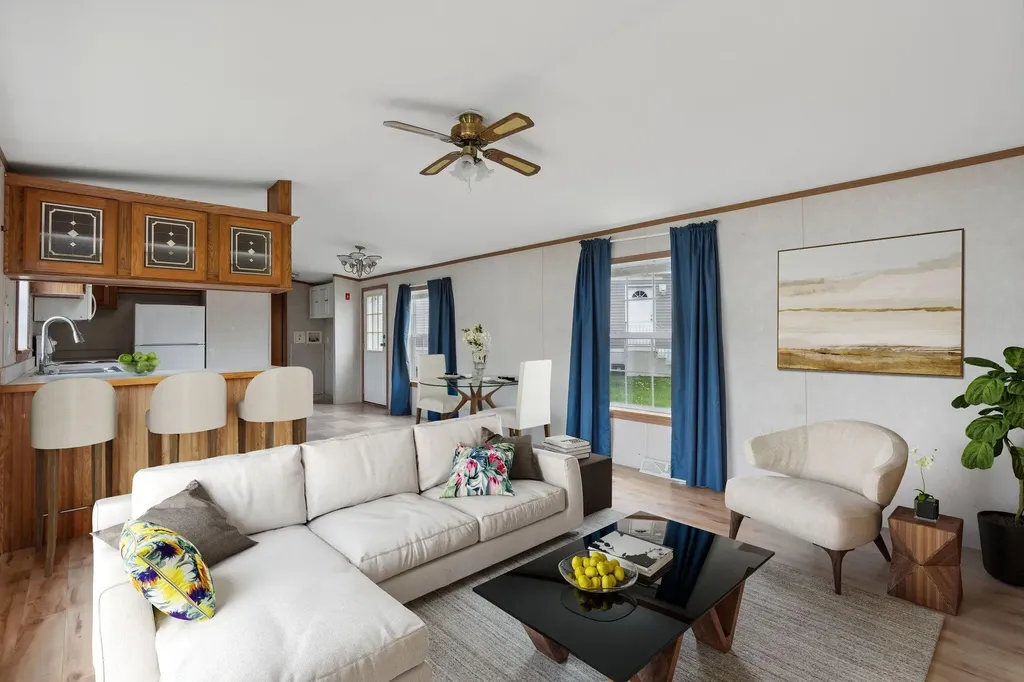 27 Oxbow Drive Lewiston ME 04240