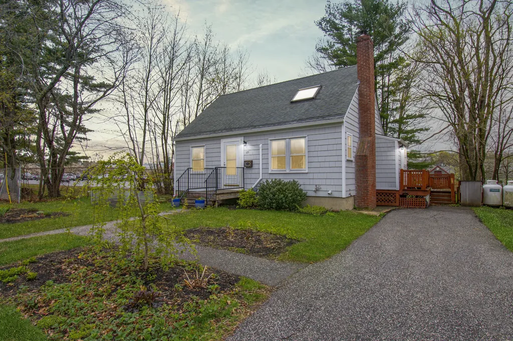 129 Massachusetts Avenue Portland ME 04102