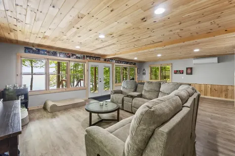 84 Ridge Road Frye Island ME 04071