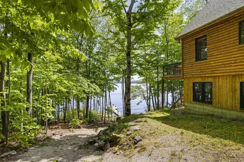 84 Ridge Road Frye Island ME 04071