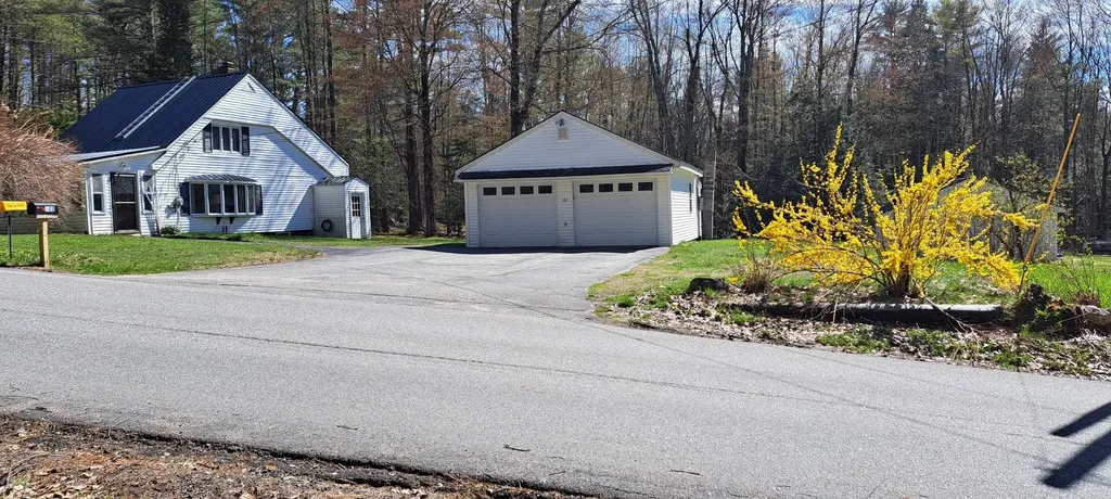182 S River Road Greene ME 04236