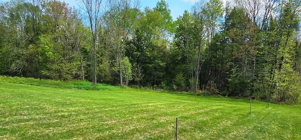 112 Drury Road Solon ME 04979