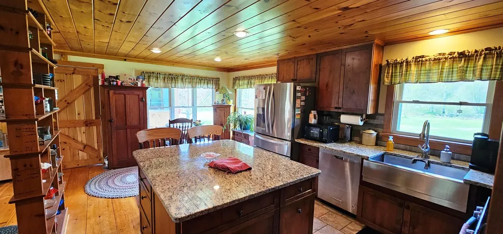 112 Drury Road Solon ME 04979