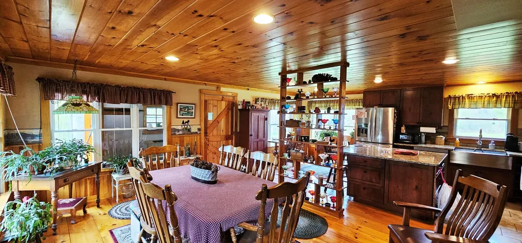112 Drury Road Solon ME 04979