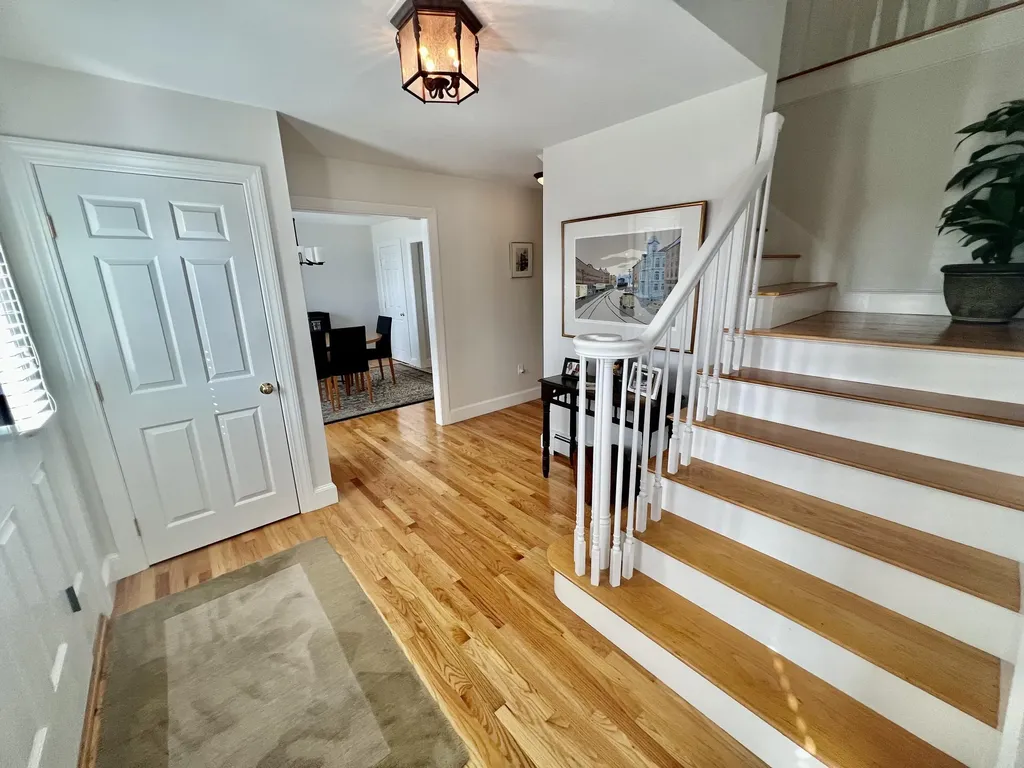 32 Vista Drive South Portland ME 04106