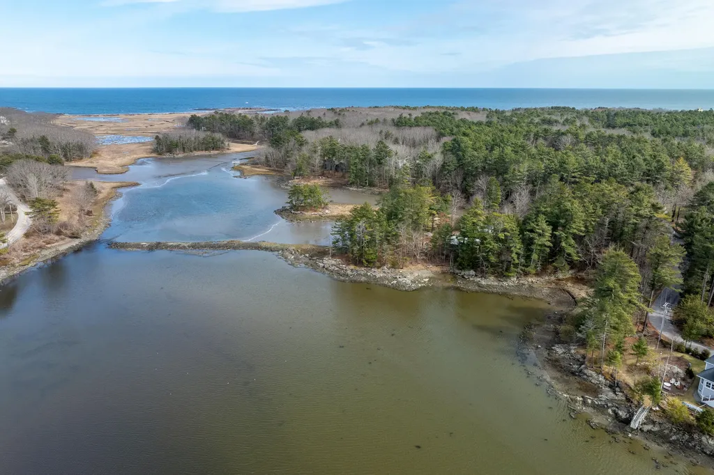26 Goodwin Road Kittery ME 03905
