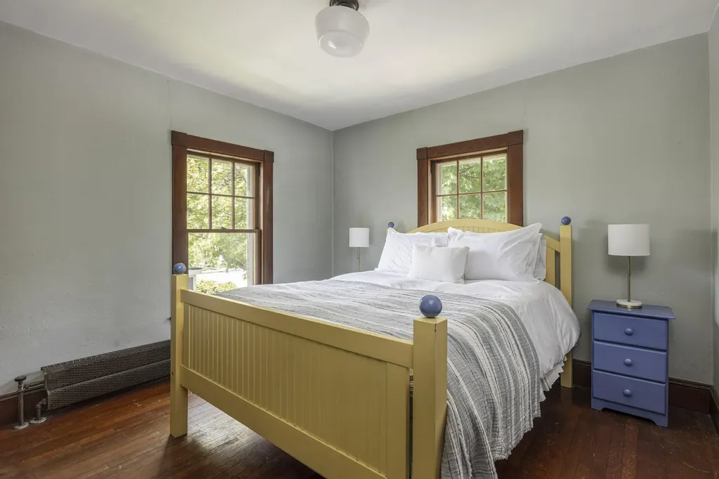 1625 Forest Avenue Portland ME 04103