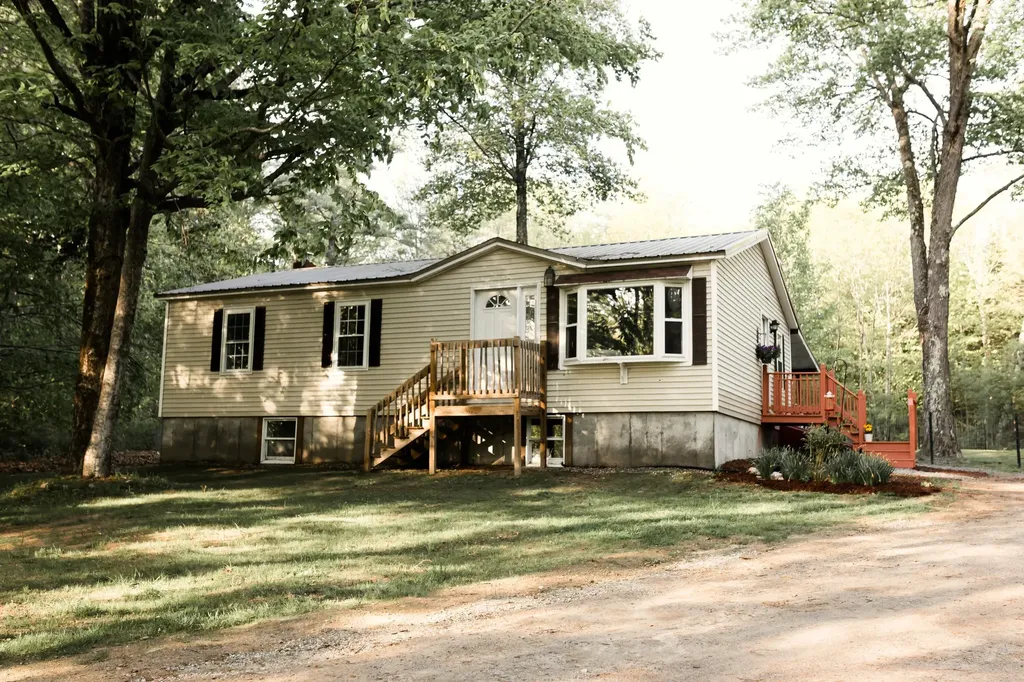 67 Lewis Road Naples ME 04055