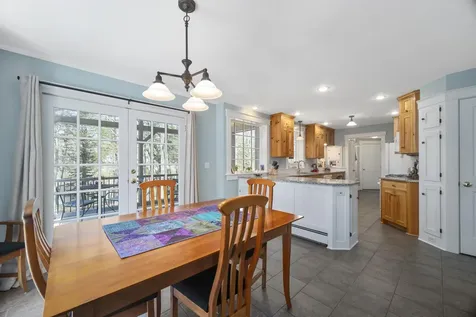 124 Lakeview & Lot 13 Lakeview Road Boothbay Harbor ME 04538