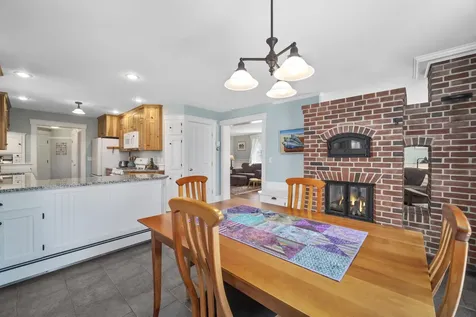 124 Lakeview & Lot 13 Lakeview Road Boothbay Harbor ME 04538