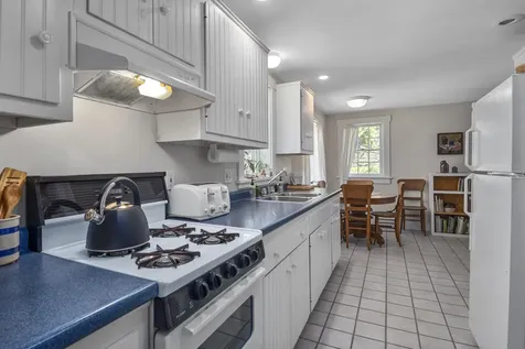 124 Lakeview & Lot 13 Lakeview Road Boothbay Harbor ME 04538