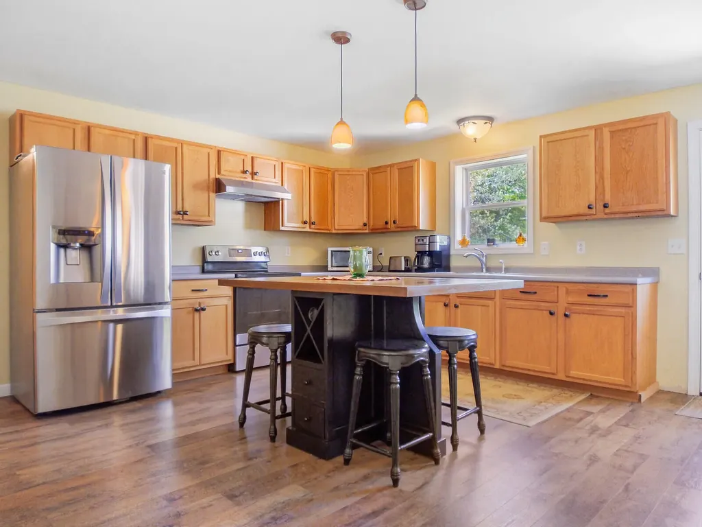 12 James Road Vassalboro ME 04989