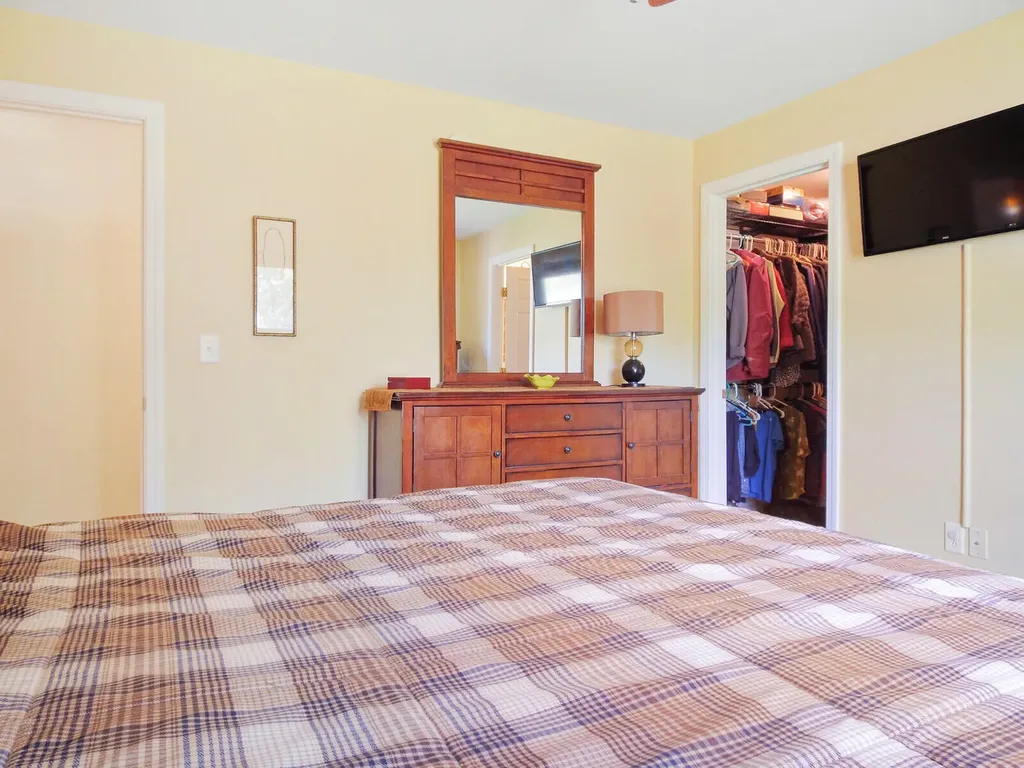 12 James Road Vassalboro ME 04989
