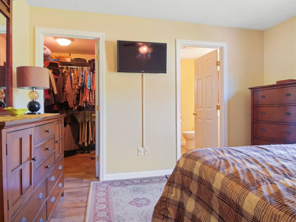12 James Road Vassalboro ME 04989