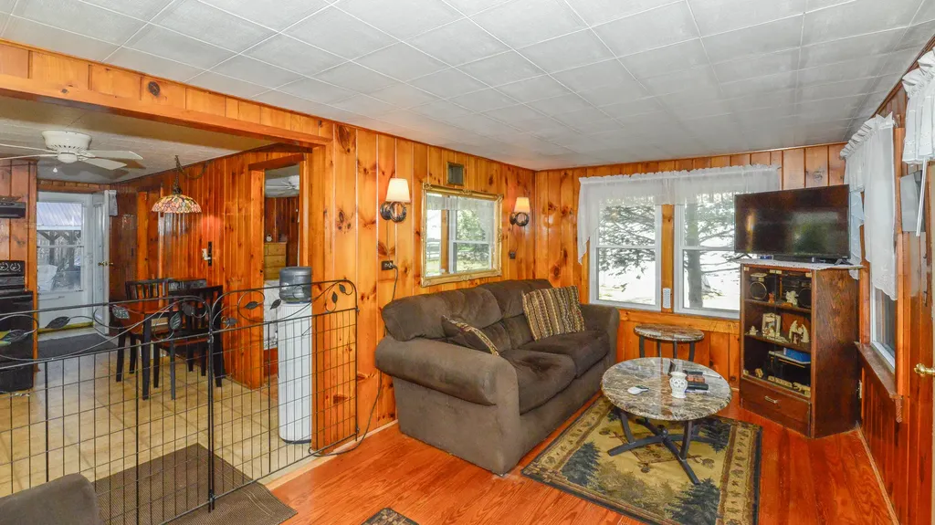 11 Boulder Road Raymond ME 04071