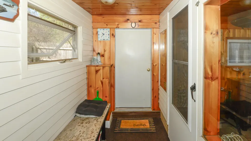 11 Boulder Road Raymond ME 04071