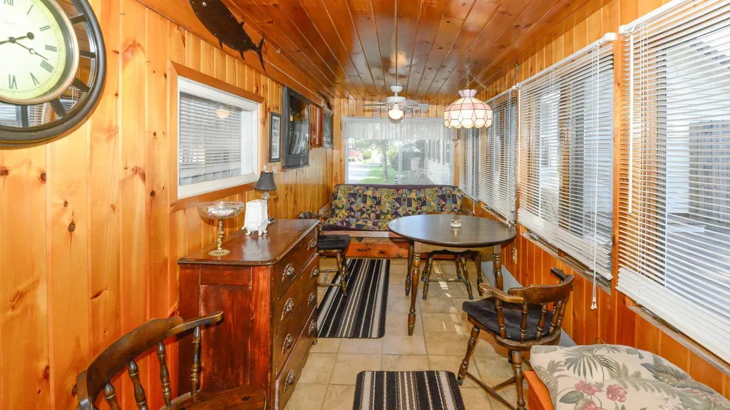 11 Boulder Road Raymond ME 04071