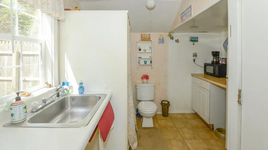 11 Boulder Road Raymond ME 04071