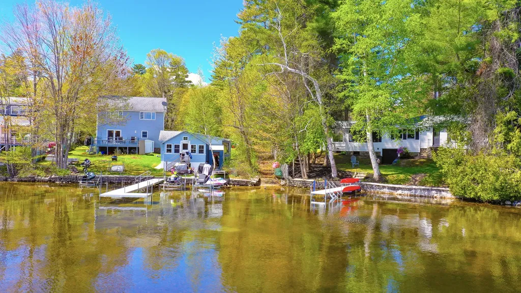 11 Boulder Road Raymond ME 04071