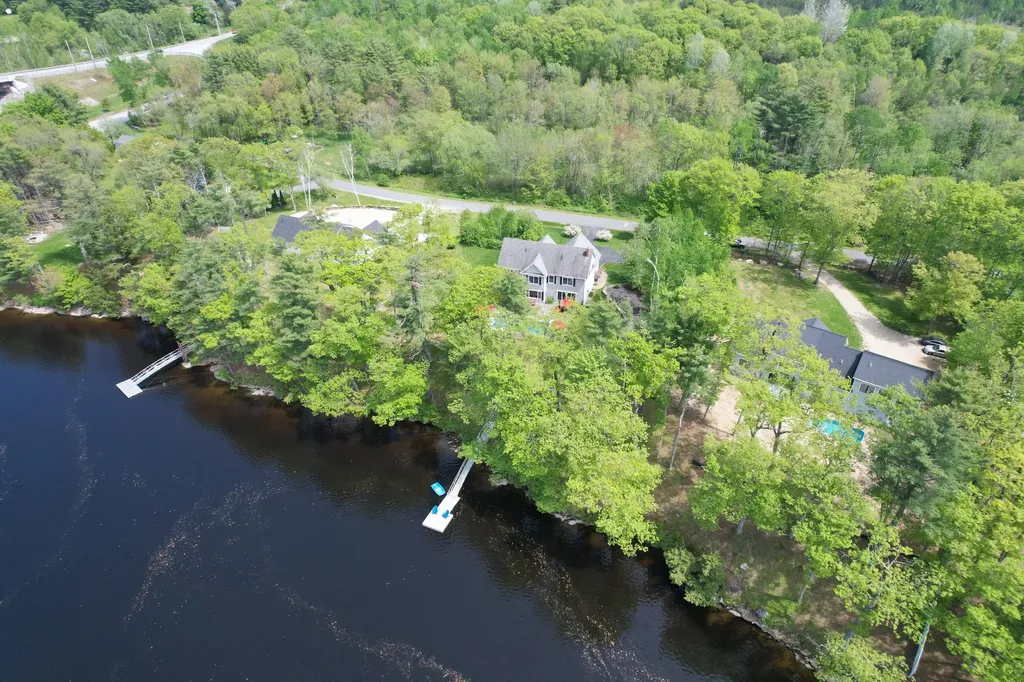 11 Densmore Lane Dresden ME 04342