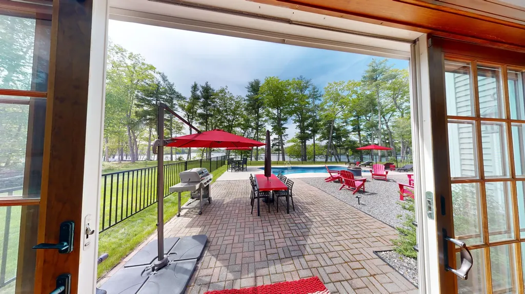 11 Densmore Lane Dresden ME 04342