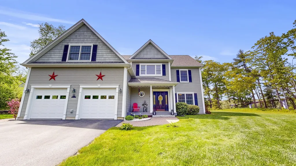 11 Densmore Lane Dresden ME 04342