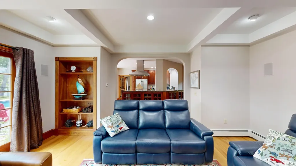 11 Densmore Lane Dresden ME 04342