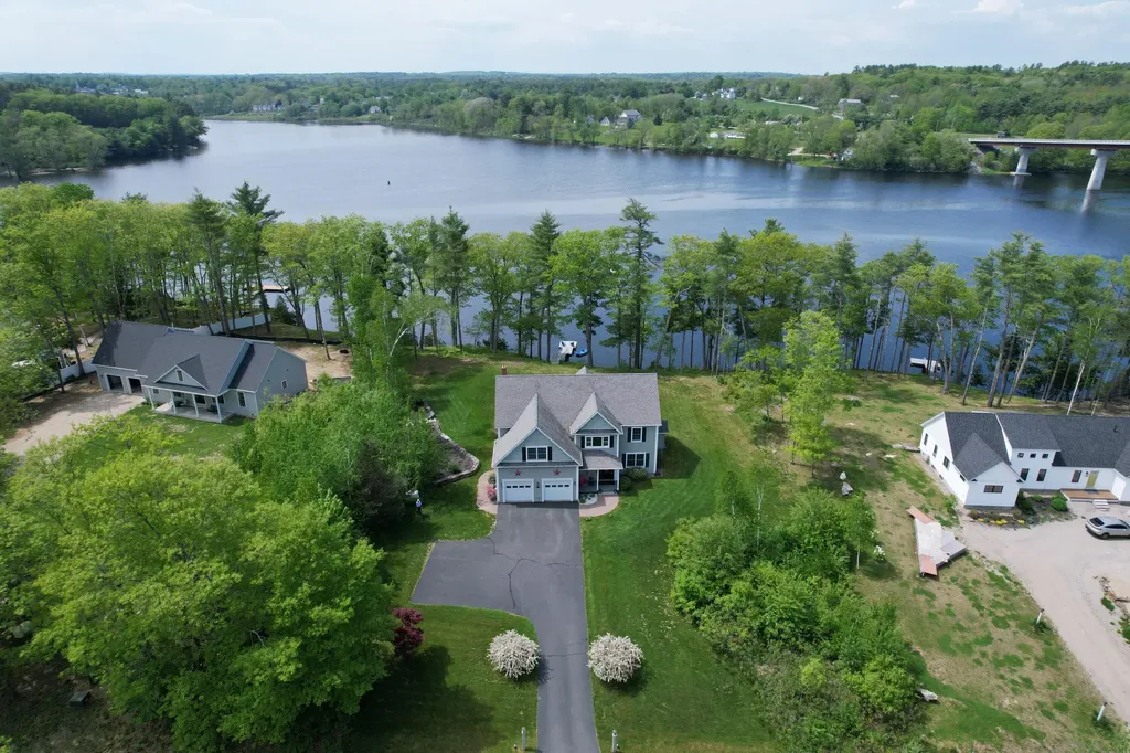 11 Densmore Lane Dresden ME 04342
