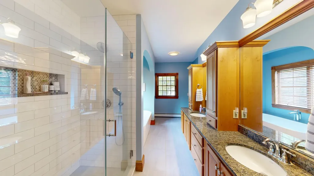 11 Densmore Lane Dresden ME 04342