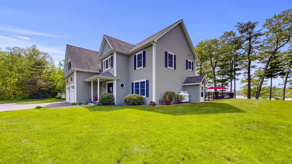 11 Densmore Lane Dresden ME 04342