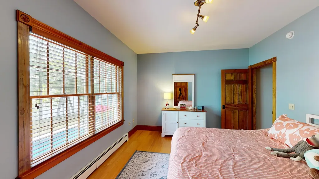 11 Densmore Lane Dresden ME 04342