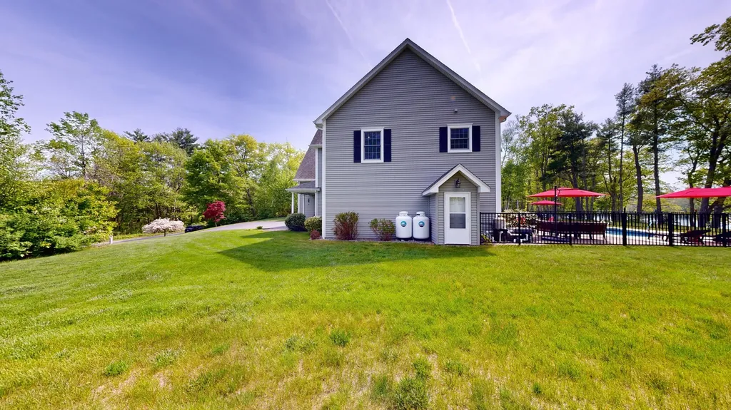 11 Densmore Lane Dresden ME 04342