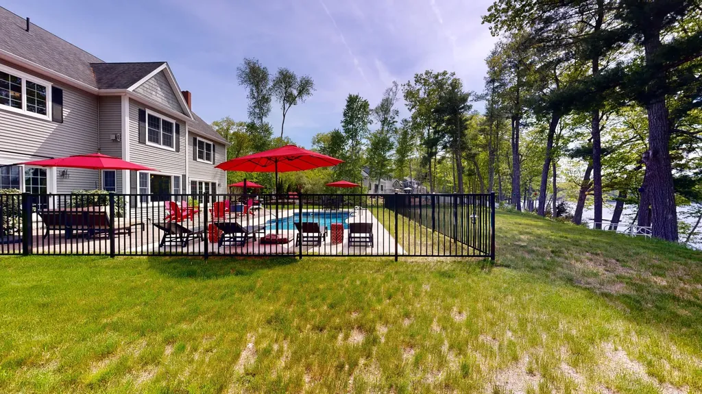 11 Densmore Lane Dresden ME 04342