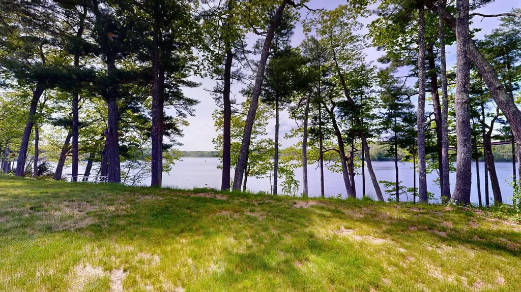 11 Densmore Lane Dresden ME 04342