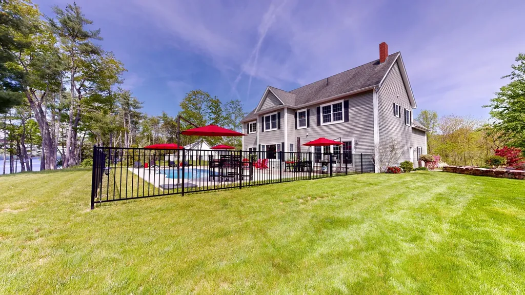 11 Densmore Lane Dresden ME 04342