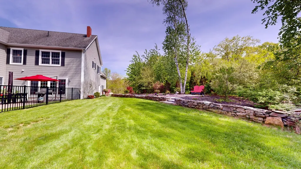 11 Densmore Lane Dresden ME 04342