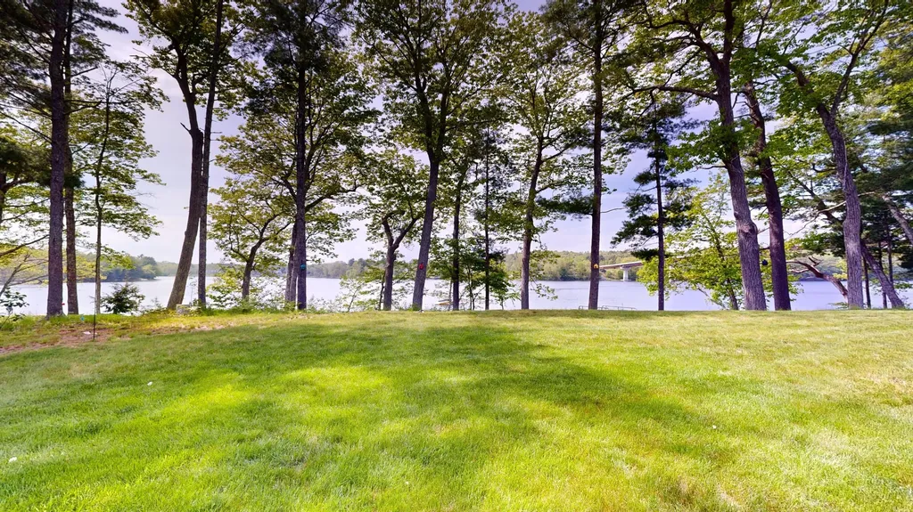 11 Densmore Lane Dresden ME 04342