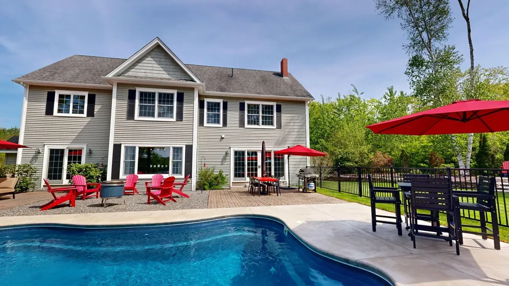 11 Densmore Lane Dresden ME 04342