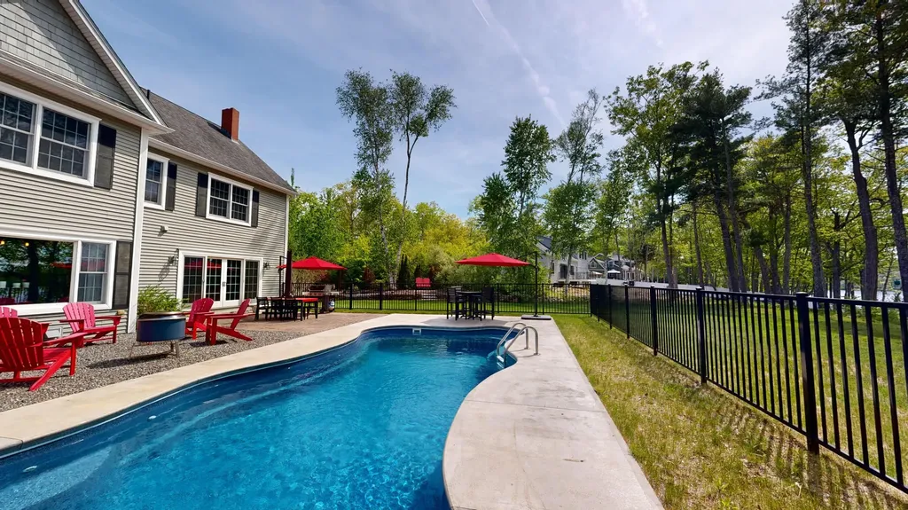 11 Densmore Lane Dresden ME 04342