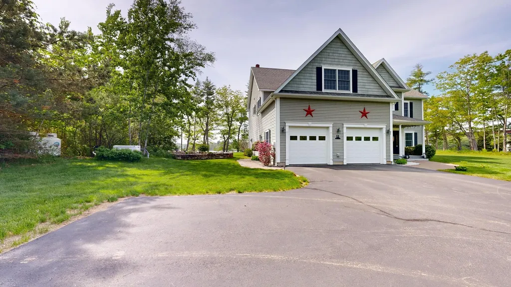 11 Densmore Lane Dresden ME 04342