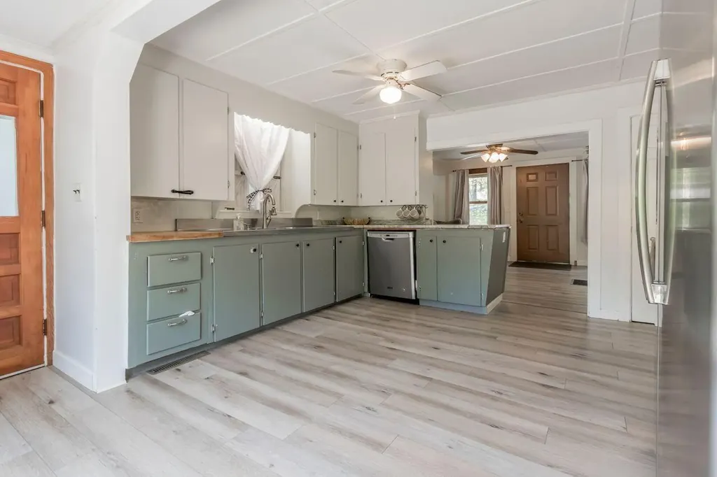 124 Falmouth Road Windham ME 04062